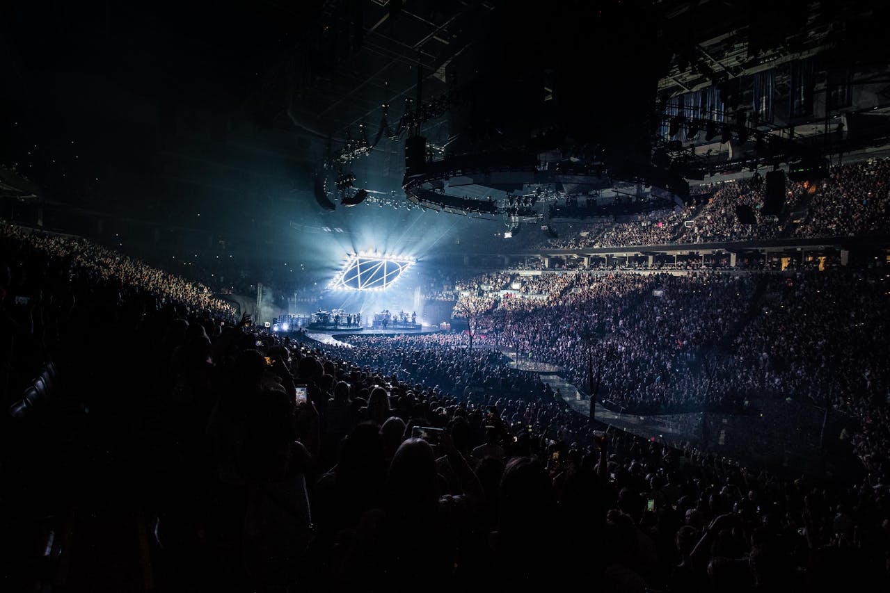 pexels-wendywei-1494665